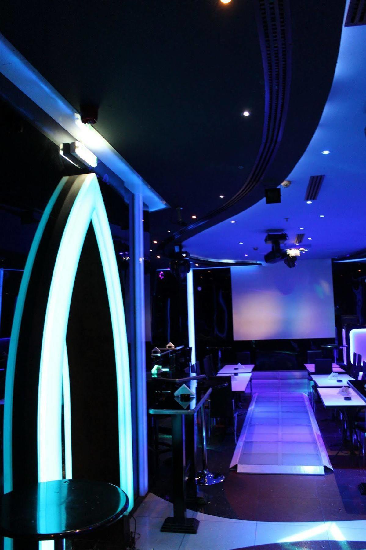 Broadway Hotel Dubai Exterior foto